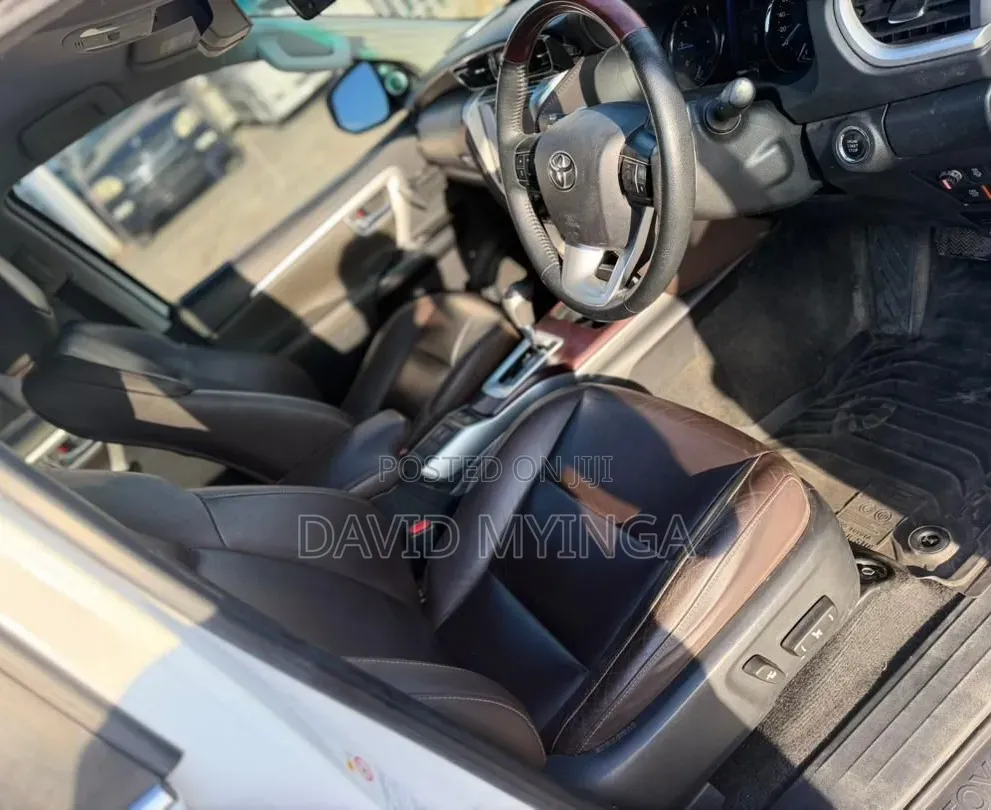 Toyota Fortuner 2019 Pearl