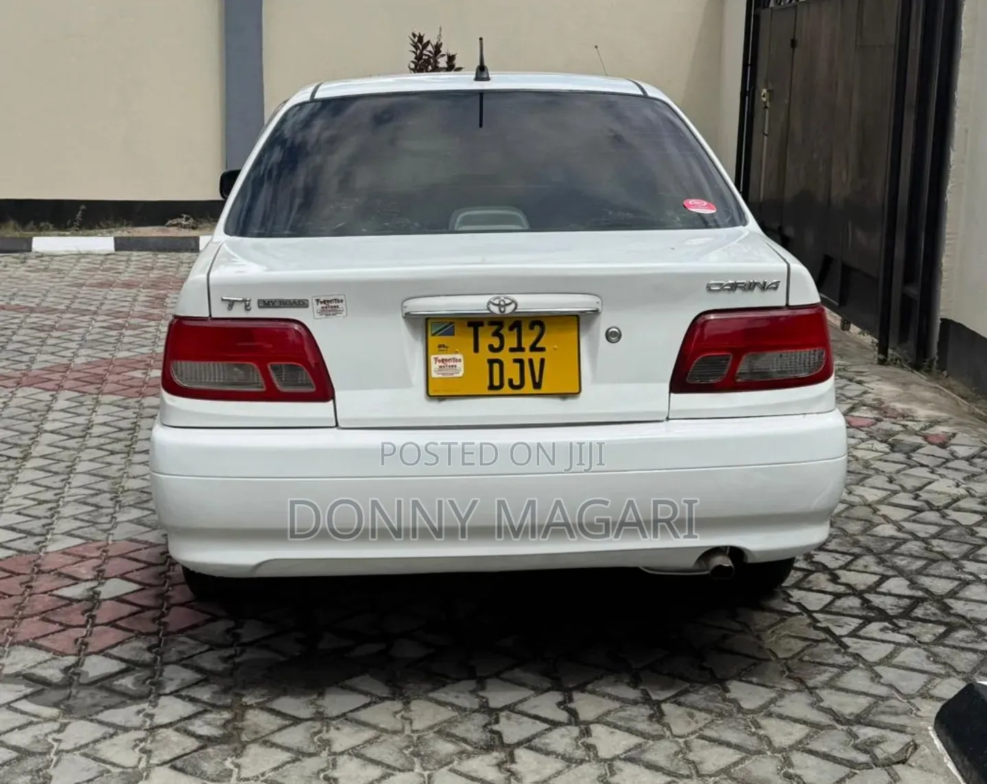 Toyota Carina 2001 White