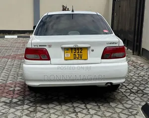 Toyota Carina 2001 White