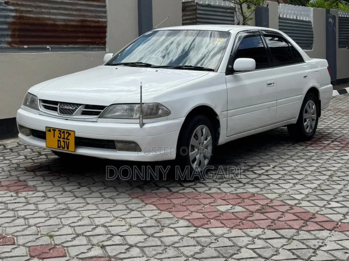 Toyota Carina 2001 White
