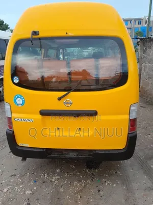 Nissan Caravan (Urvan) 2005 Yellow