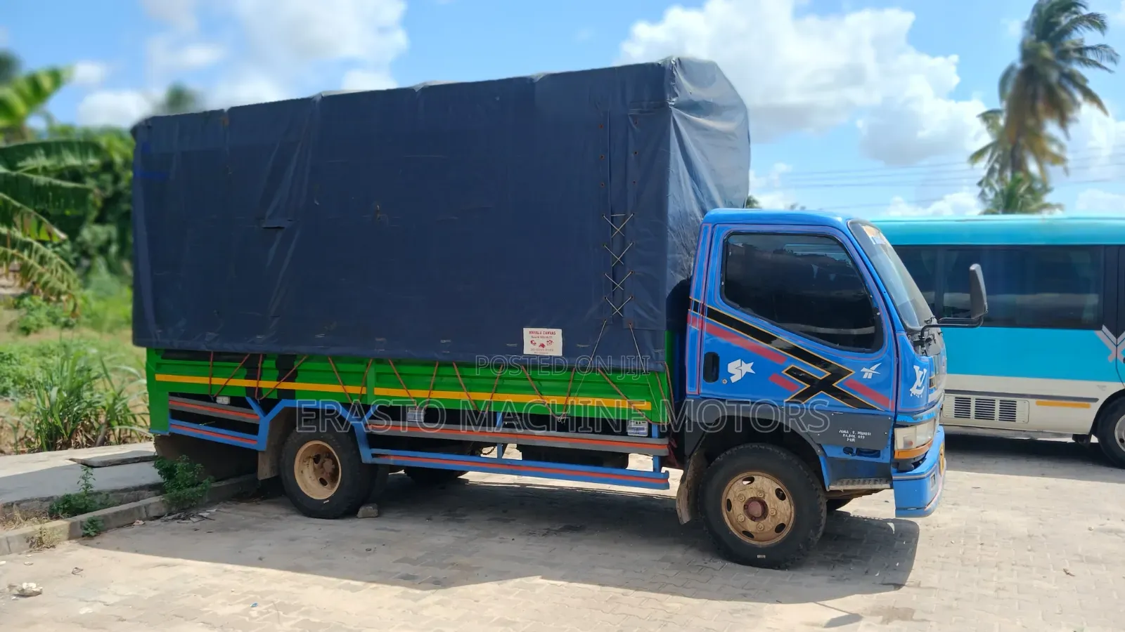 Mitsubishi Canter 4d33 Ya Mzingo 1999 Blue