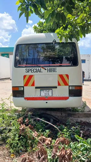 Toyota Coaster 2000 White