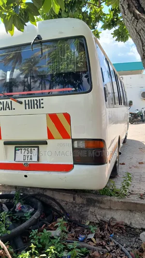 Toyota Coaster 2000 White