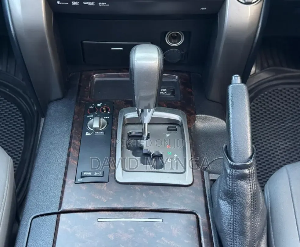 Toyota Land Cruiser 2014 Pearl