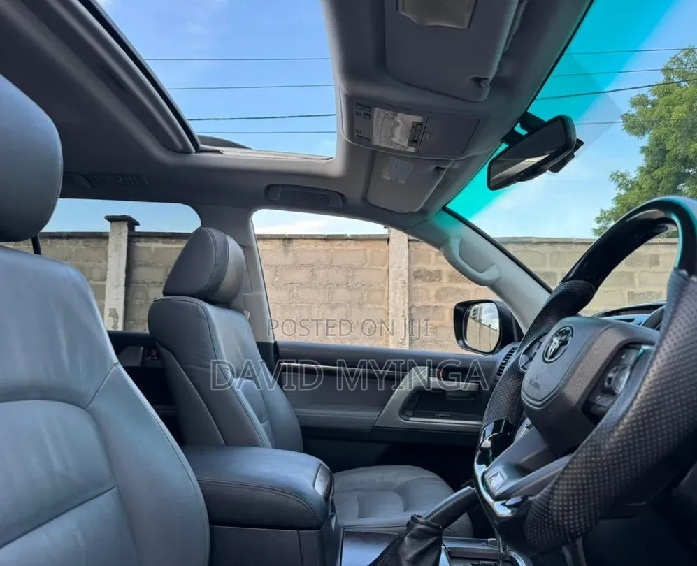 Toyota Land Cruiser 2014 Pearl