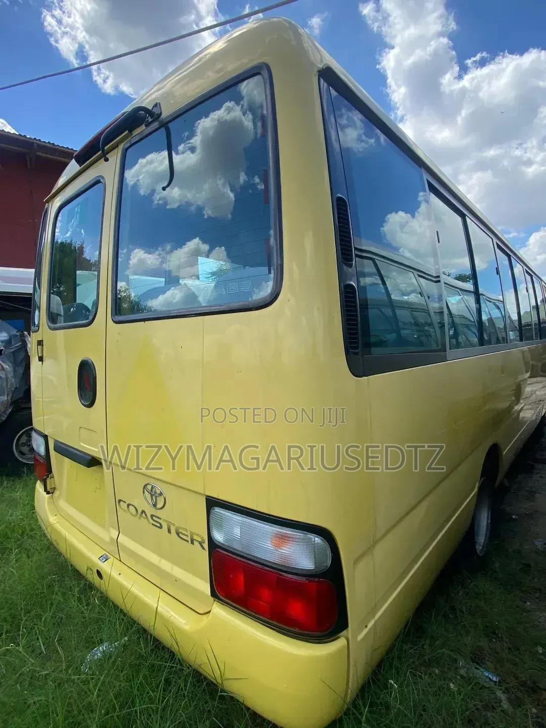 Toyota Coaster 2003 Yellow