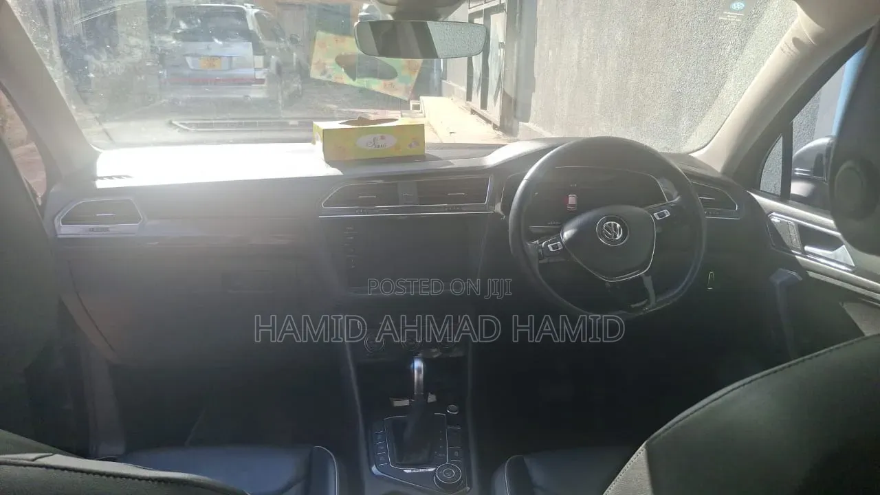 Volkswagen Tiguan 2019 Black