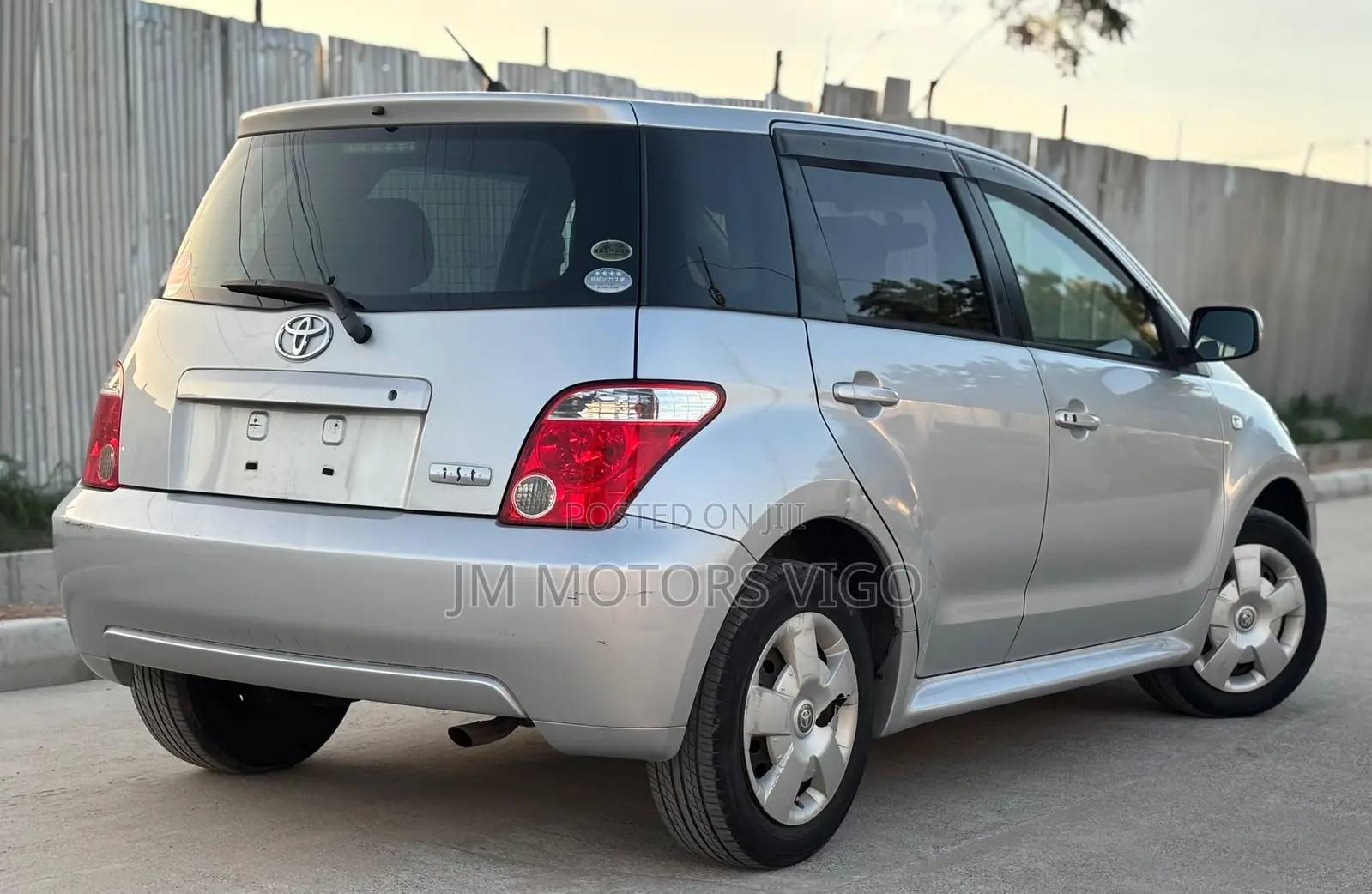 Toyota IST 2005 Silver