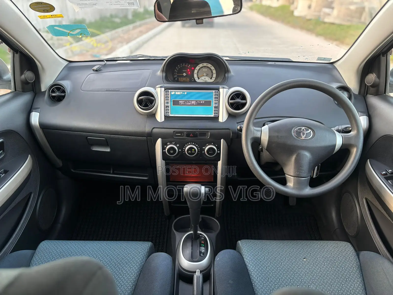 Toyota IST 2005 Silver