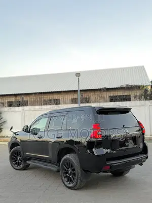 Toyota Land Cruiser Prado 2021 Black