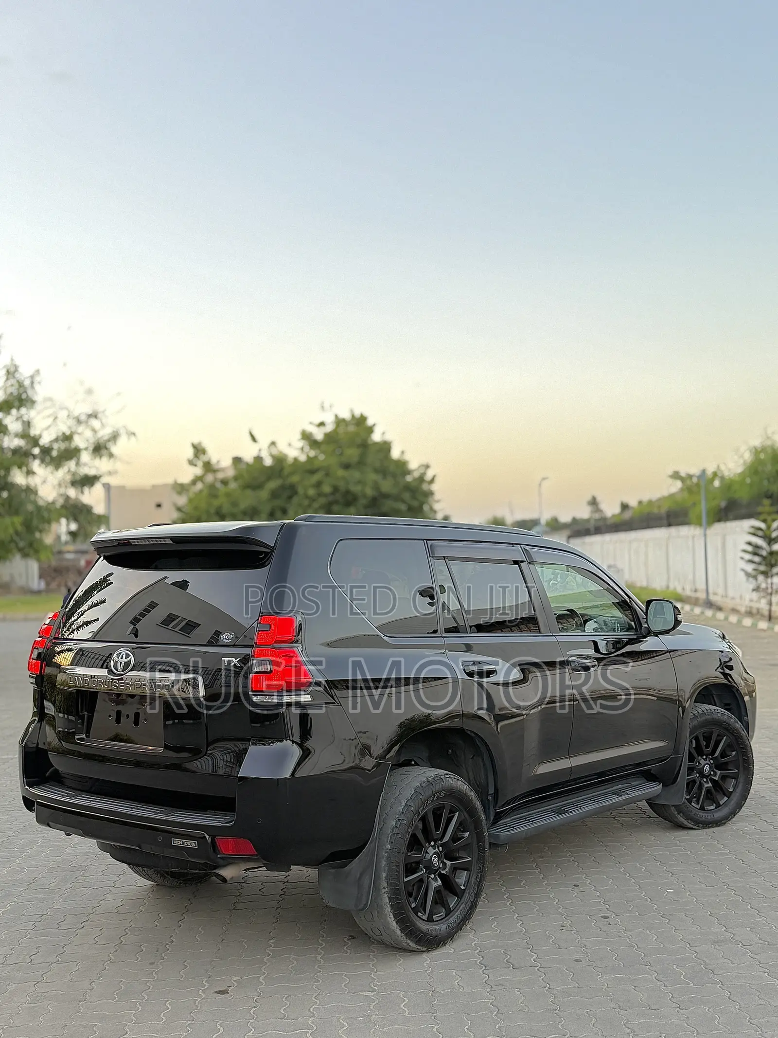 Toyota Land Cruiser Prado 2021 Black