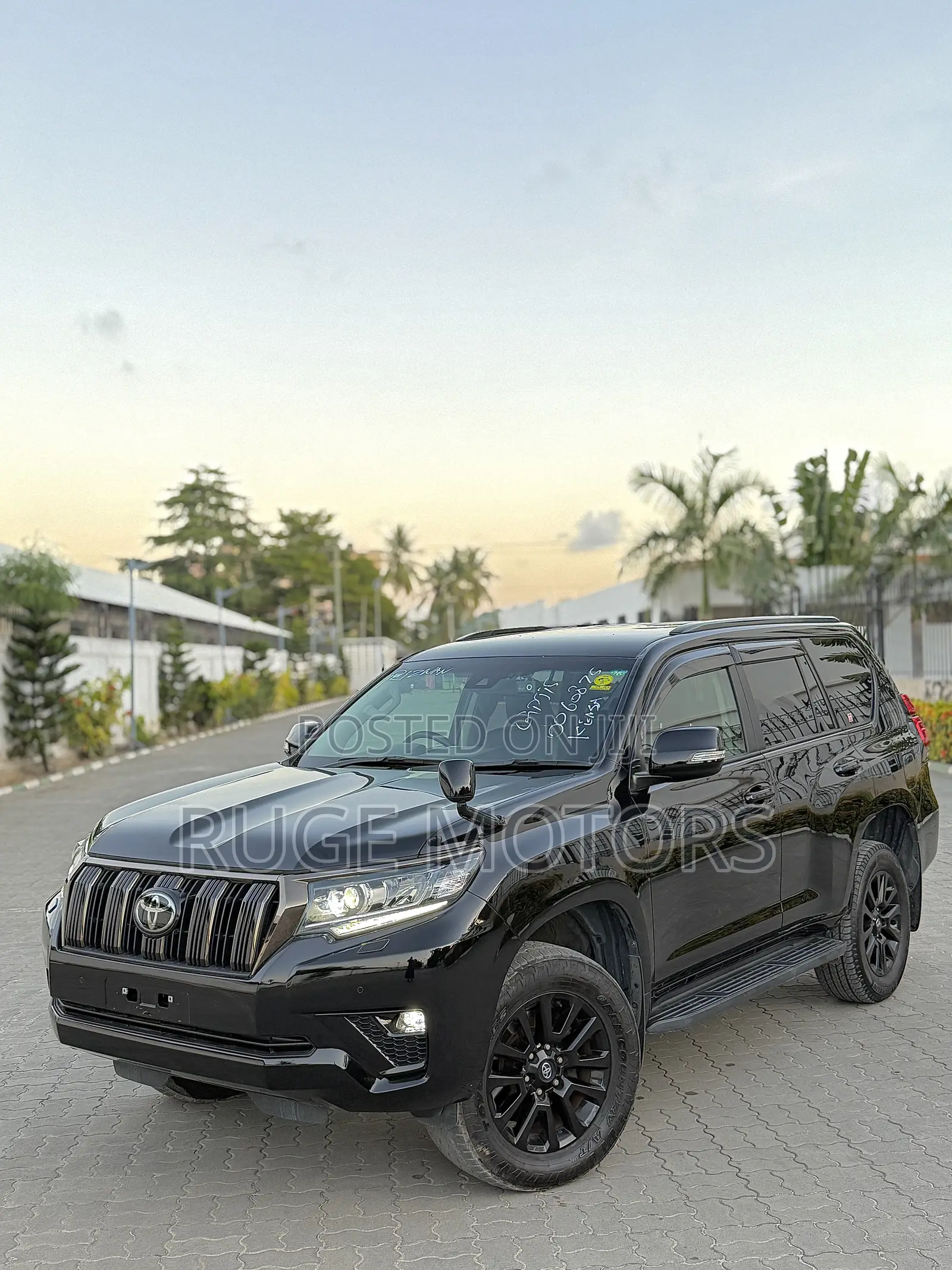Toyota Land Cruiser Prado 2021 Black