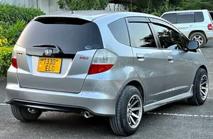 Honda Fit Sport FWD 2007 Silver