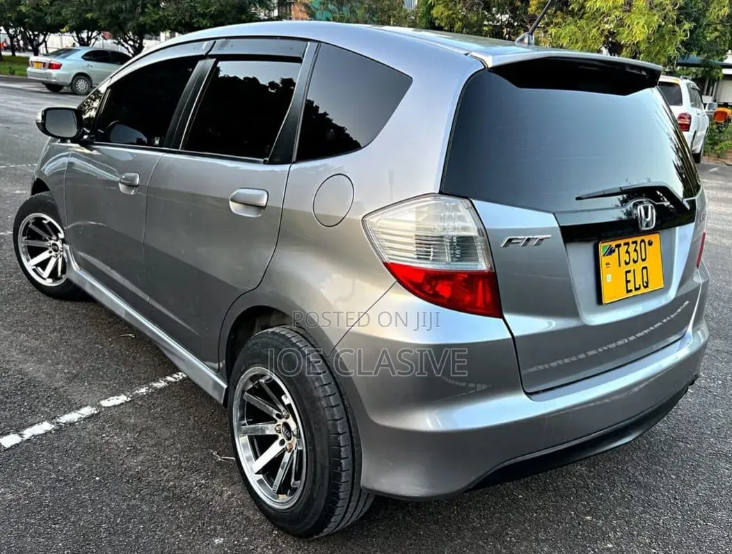Honda Fit Sport FWD 2007 Silver
