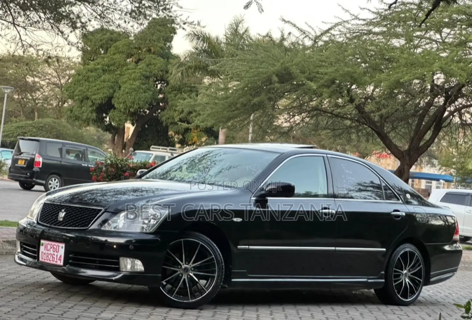 Toyota Crown 2006 Black