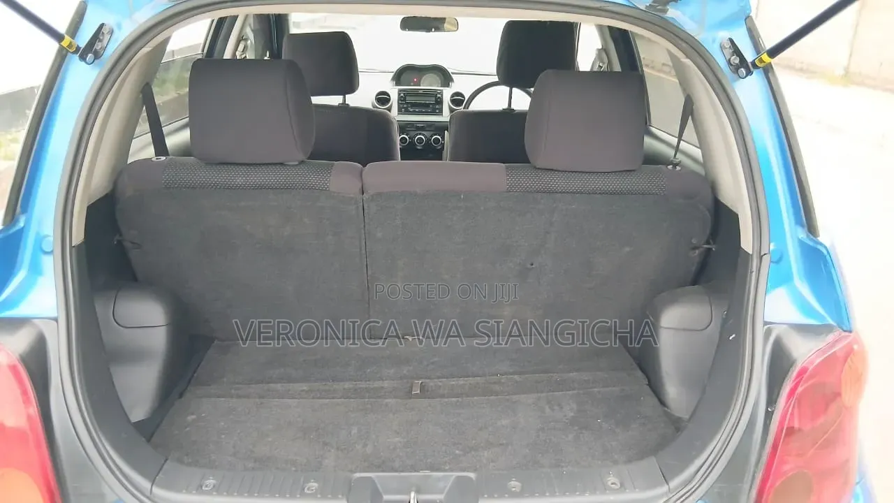Toyota IST 2003 Blue