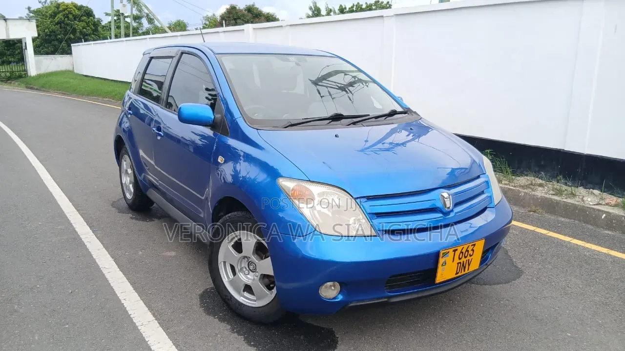 Toyota IST 2003 Blue