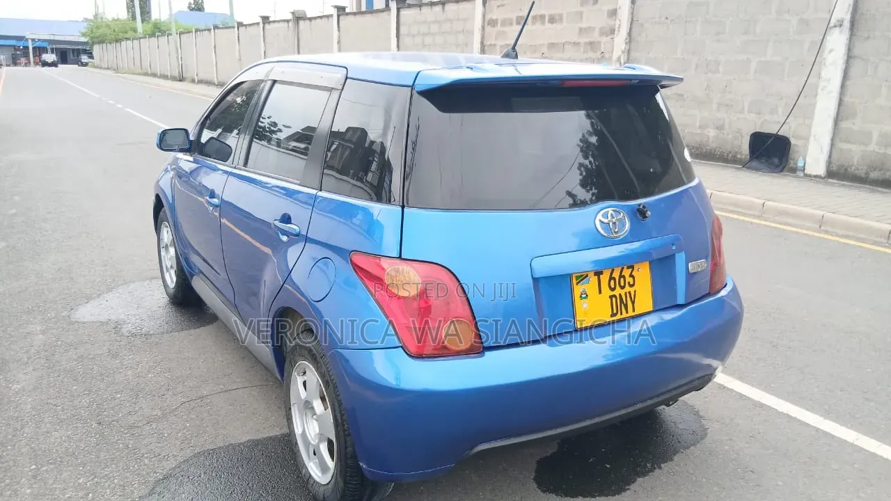 Toyota IST 2003 Blue