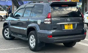 Toyota Land Cruiser Prado 2005 Gray