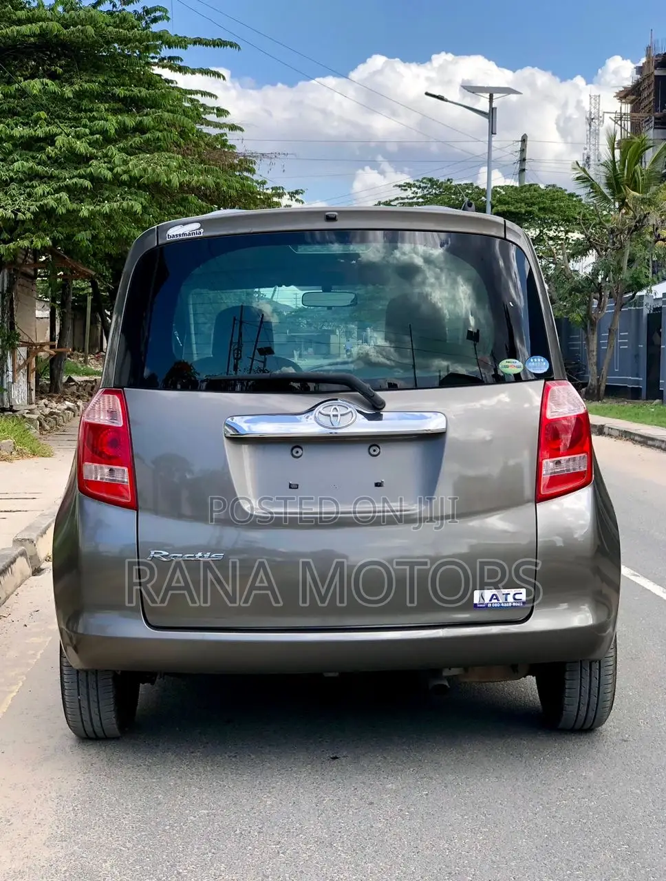 Toyota Ractis 2006 Gray