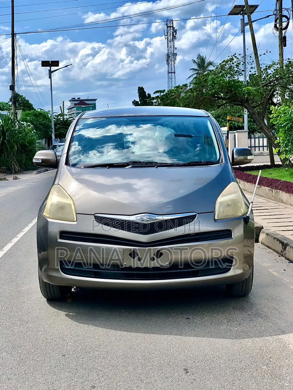 Toyota Ractis 2006 Gray