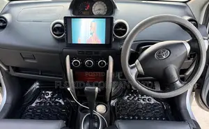 Toyota IST 2002 Silver