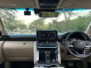 Toyota Land Cruiser 2024 Pearl