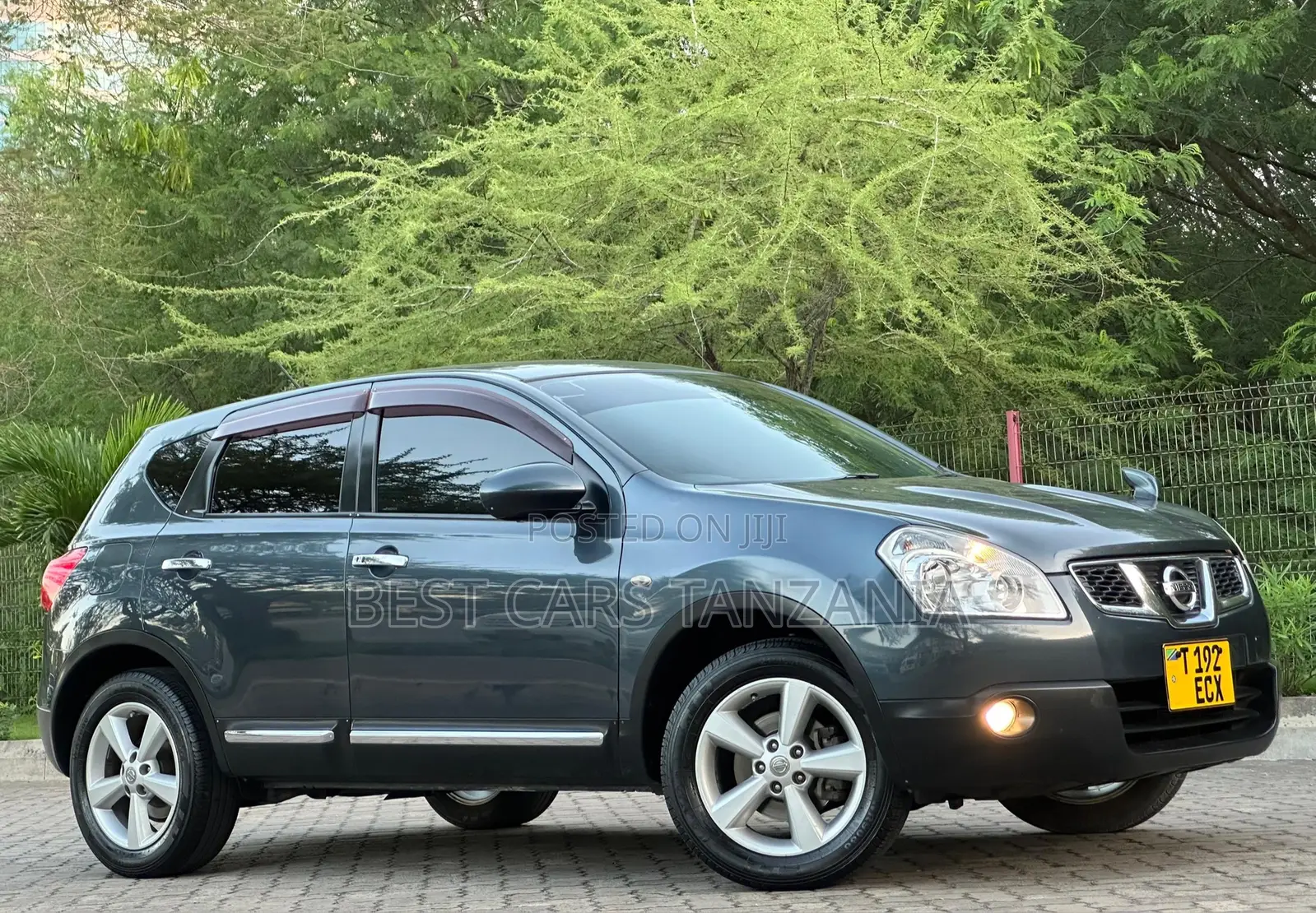 Nissan Dualis 2011 Gray