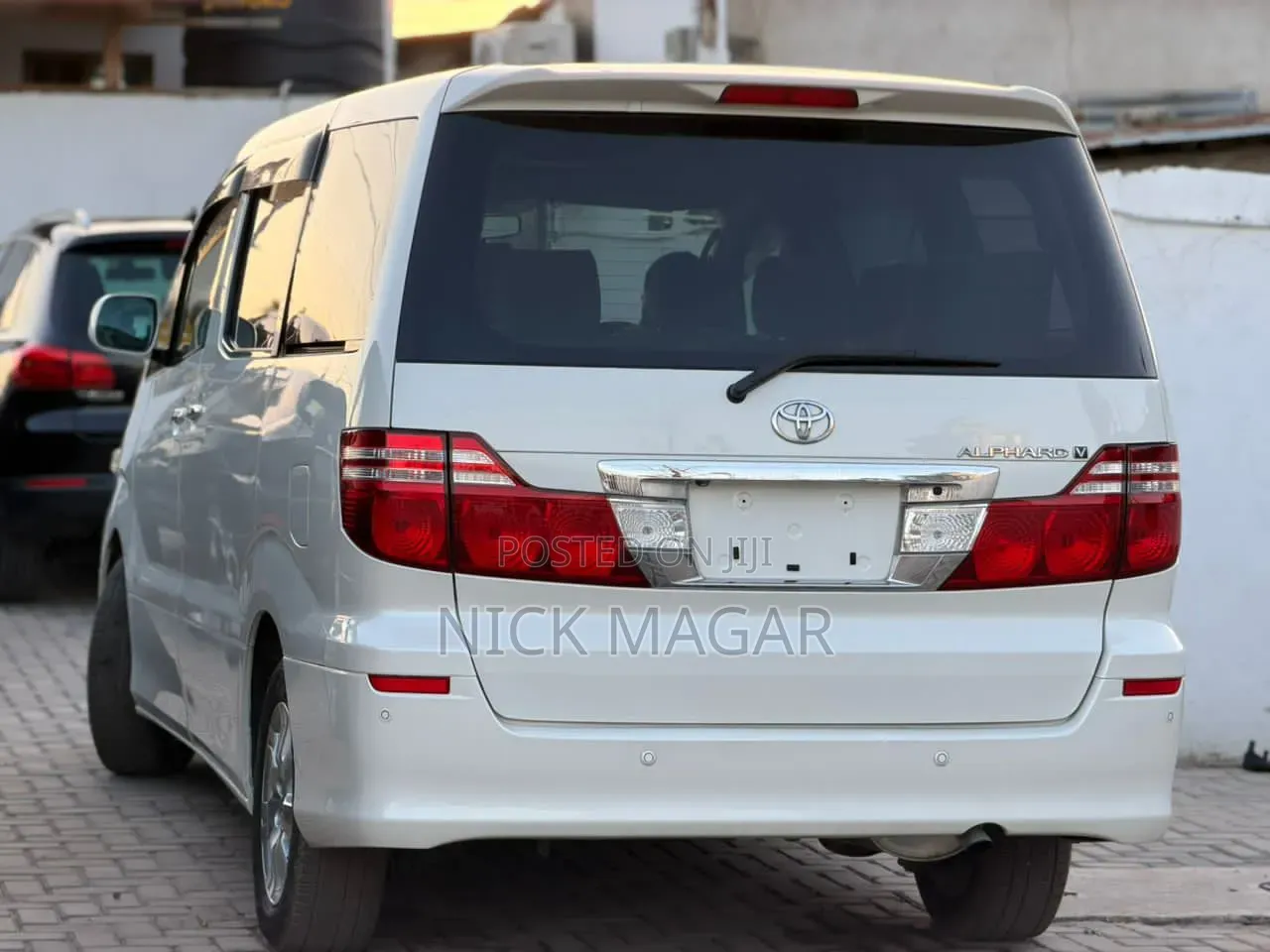 Toyota Alphard 2006 White
