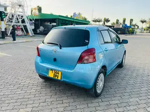 Toyota Vitz 1.0 FWD 3dr 2005 Blue