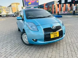 Toyota Vitz 1.0 FWD 3dr 2005 Blue