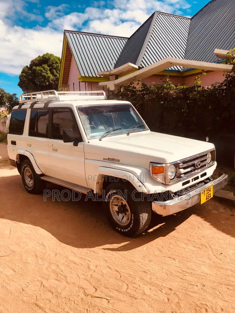 Toyota Land Cruiser 90 1997 White