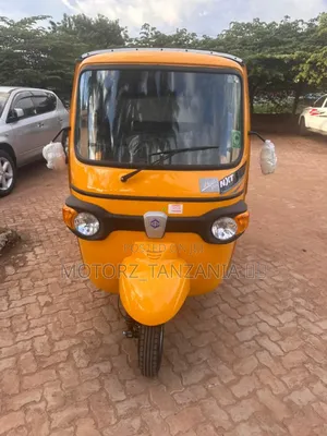 Piaggio 2026 Yellow