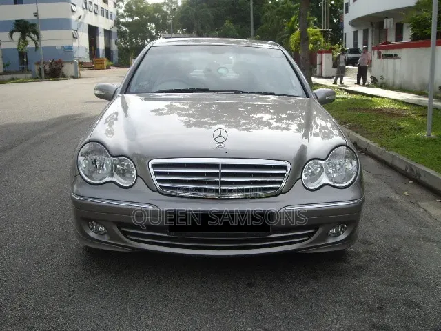 Mercedes-Benz C180 2004 Silver