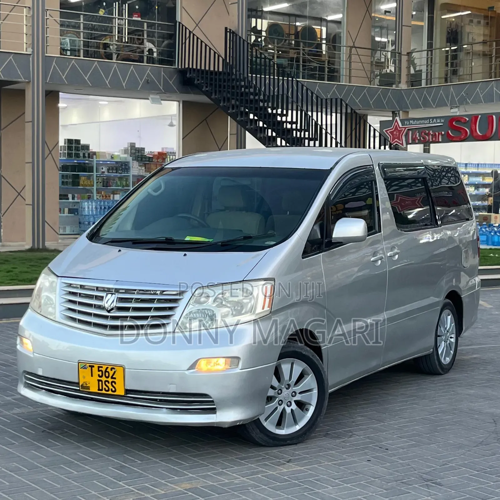 Toyota Alphard 2004 Silver
