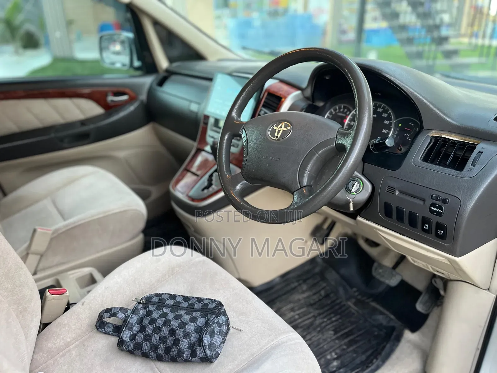 Toyota Alphard 2004 Silver