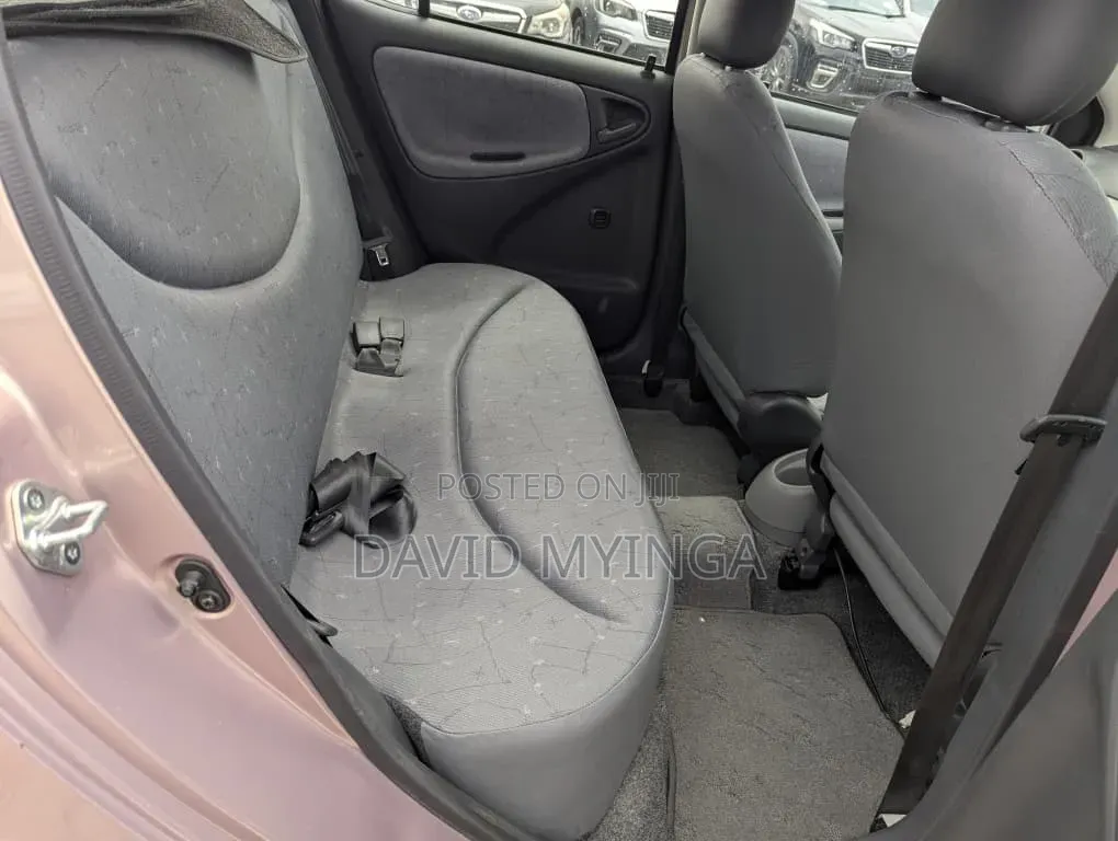 Toyota Vitz 2003 Pink