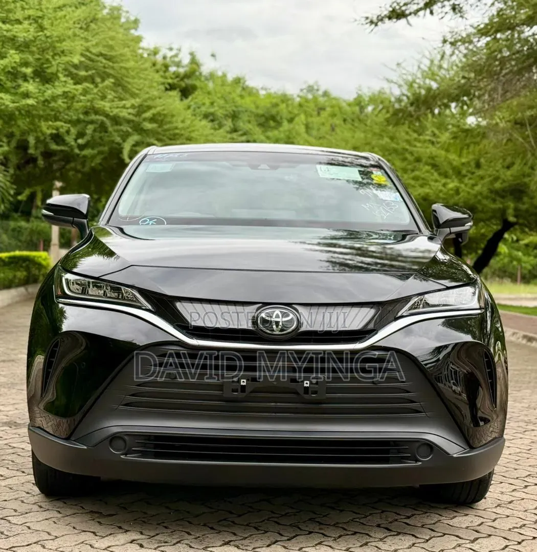 Toyota Harrier 2022 Black