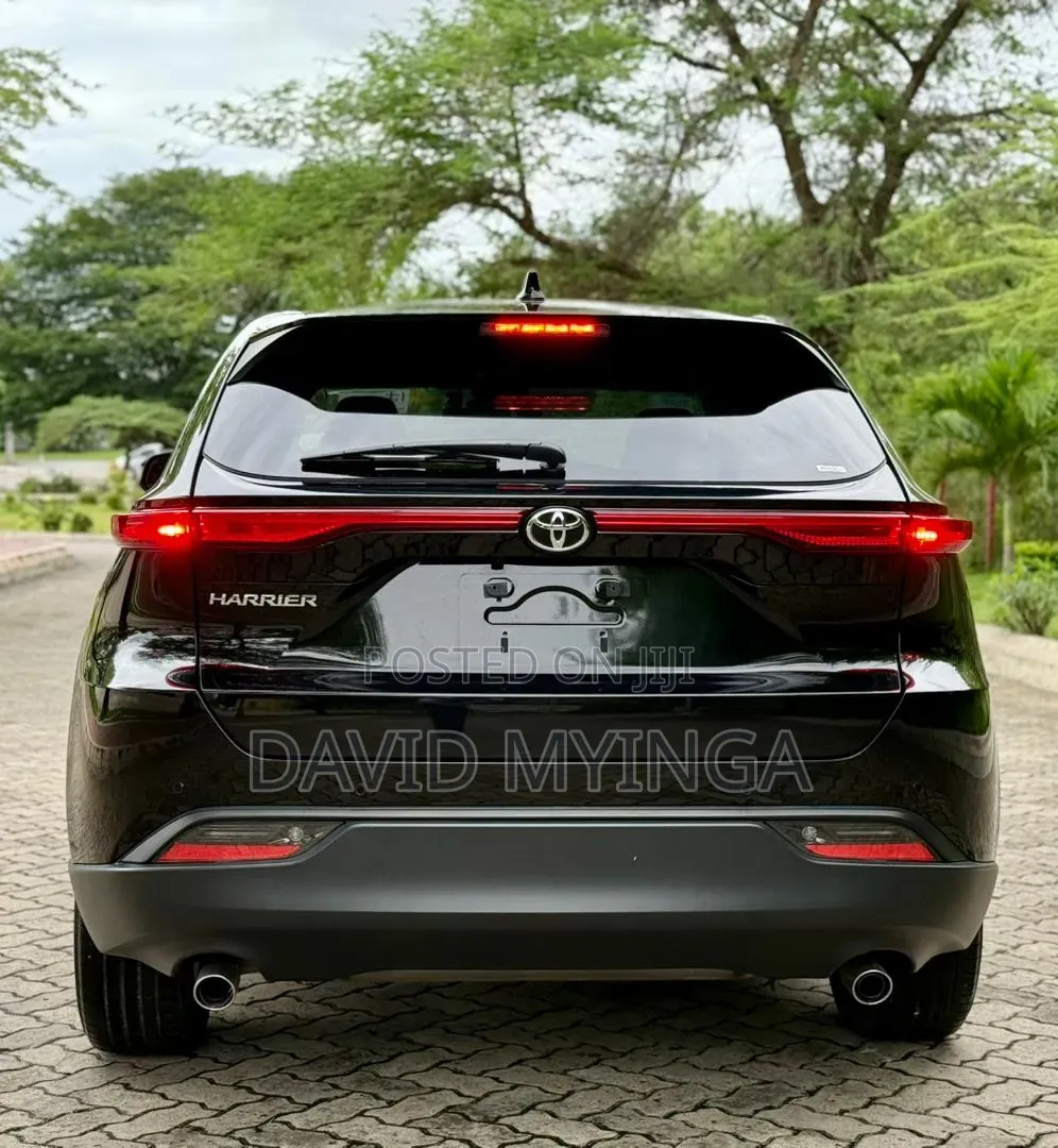 Toyota Harrier 2022 Black