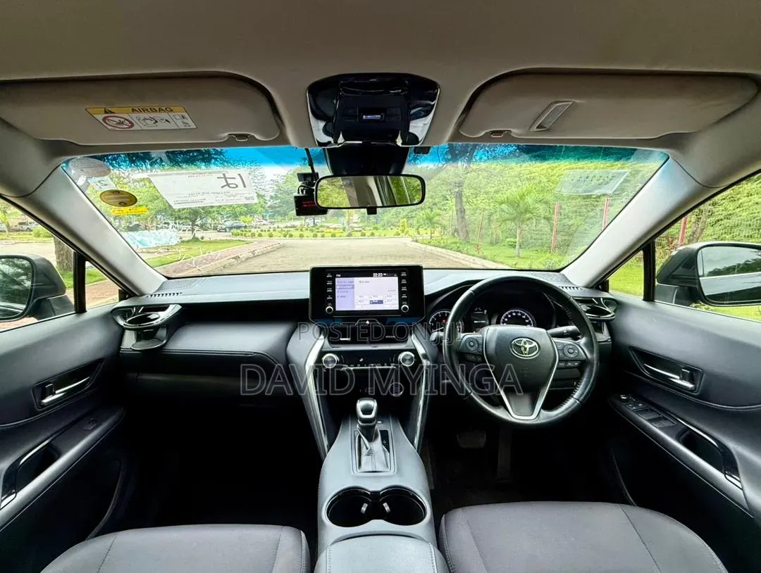 Toyota Harrier 2022 Black