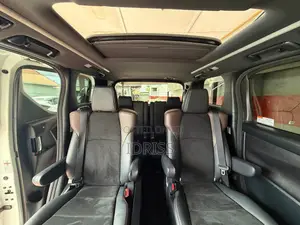 Toyota Alphard 2020 Silver