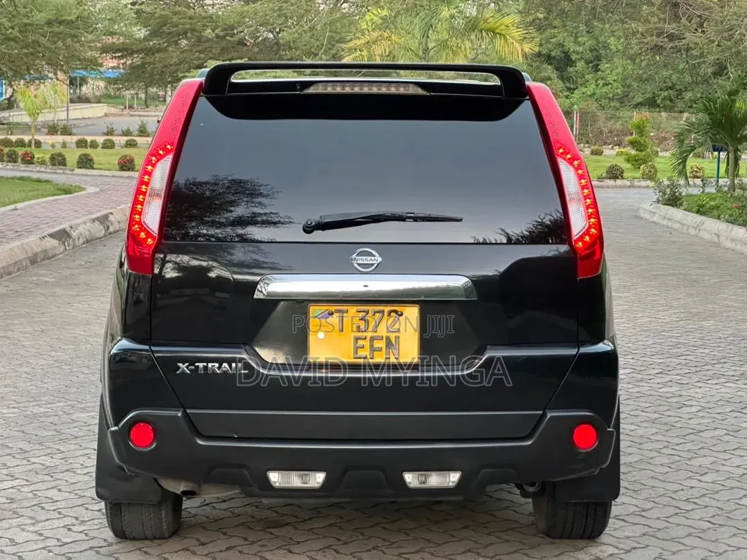Nissan X-Trail 2012 Black