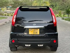 Nissan X-Trail 2012 Black