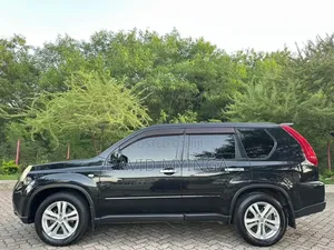 Nissan X-Trail 2012 Black