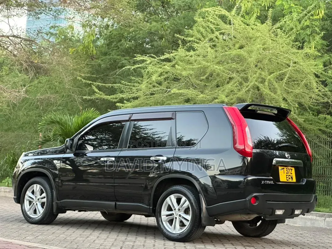 Nissan X-Trail 2012 Black