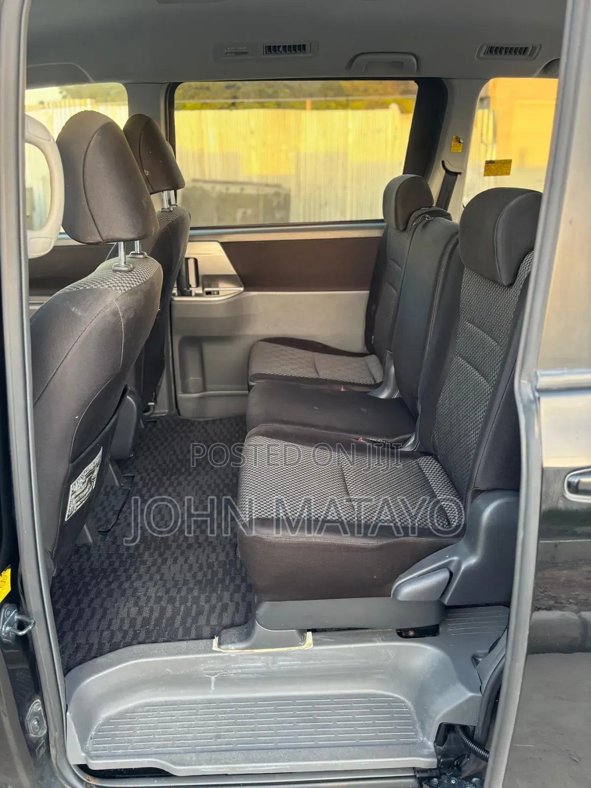 Toyota Noah 2009 Black