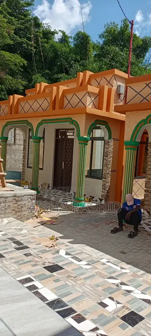 2bdrm Apartment in Kimara for rent