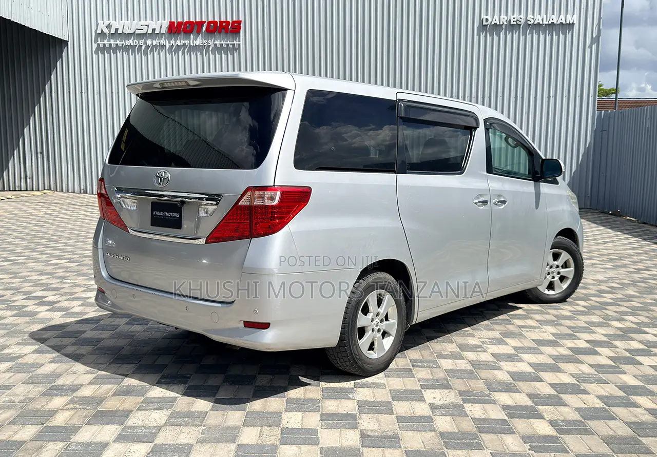 Toyota Alphard 2008 Silver