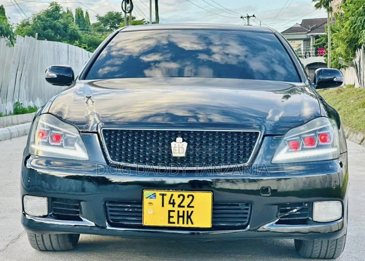 Toyota Crown 2006 Black